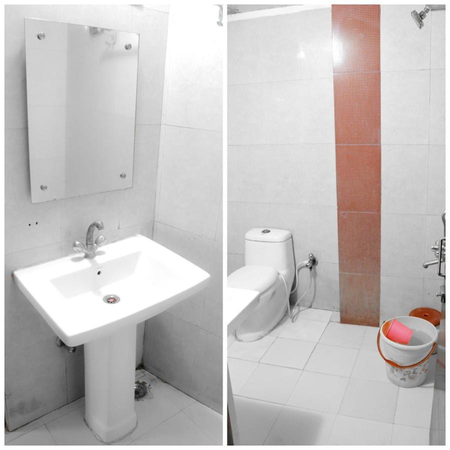 Blue Rose International, Family Hotel Agra  Bagian luar foto